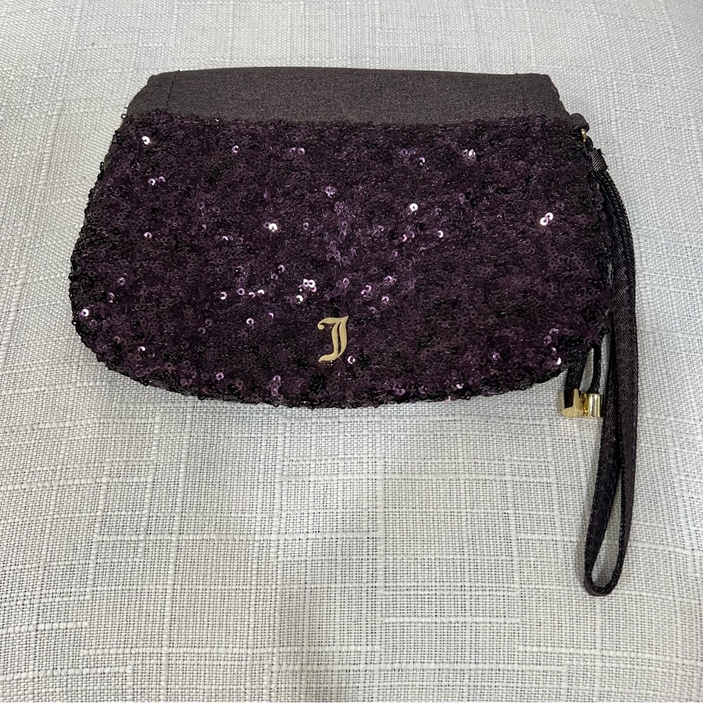 NWT Juicy Couture Traveler Wristlet, Grape - Picture 2 of 10